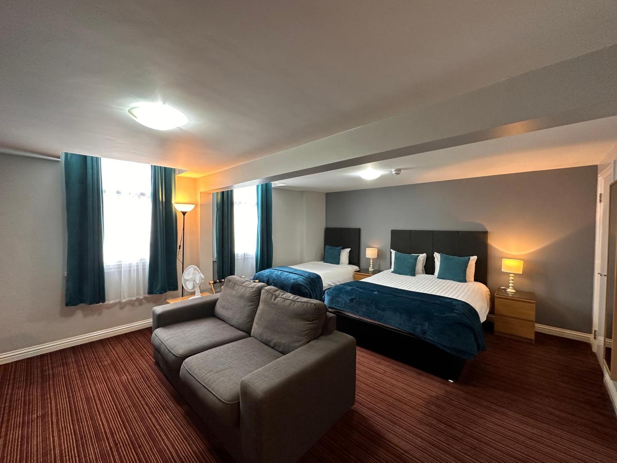 Spilman Hotel Καρμάρθεν Εξωτερικό φωτογραφία