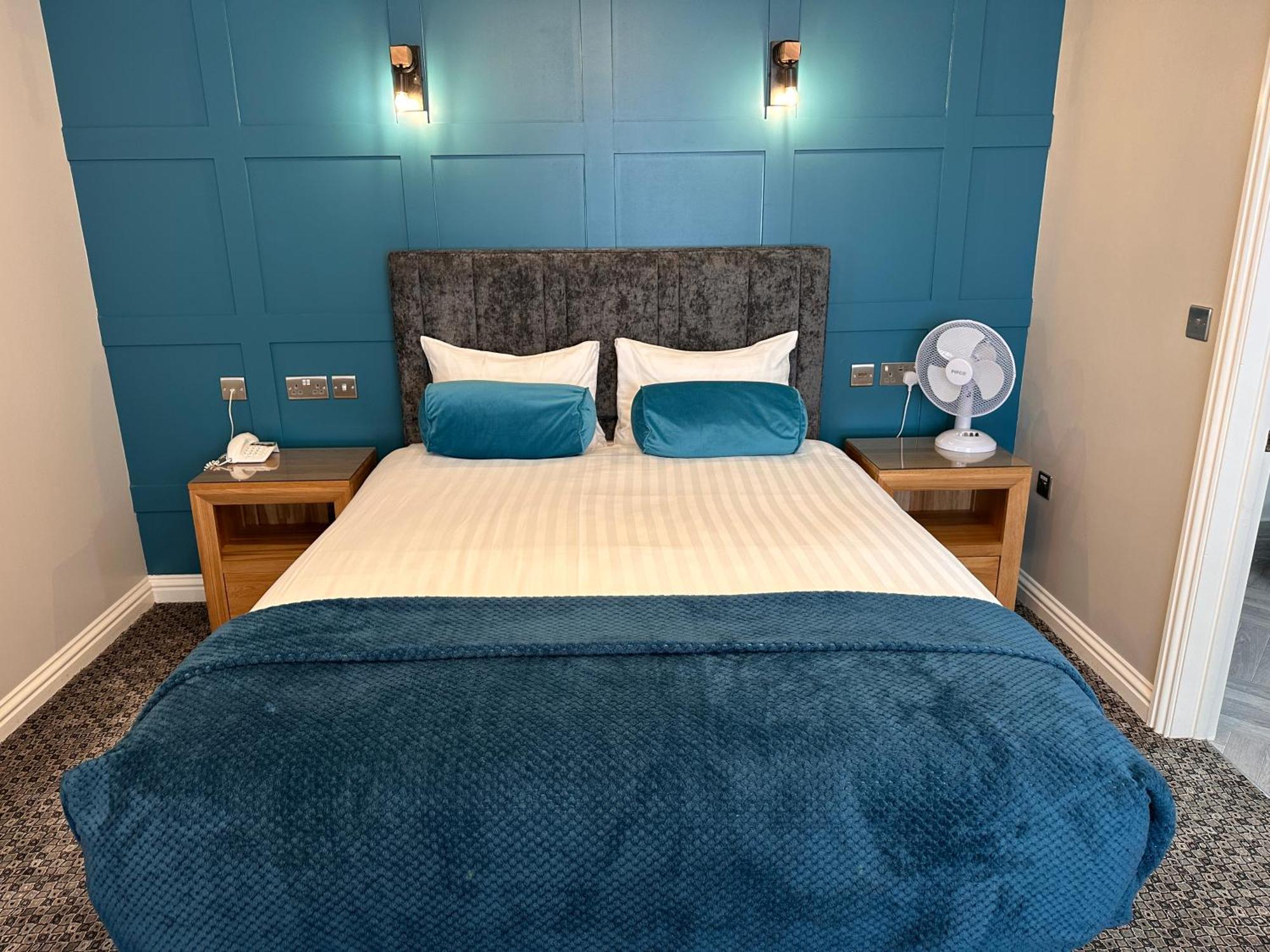 Spilman Hotel Καρμάρθεν Εξωτερικό φωτογραφία