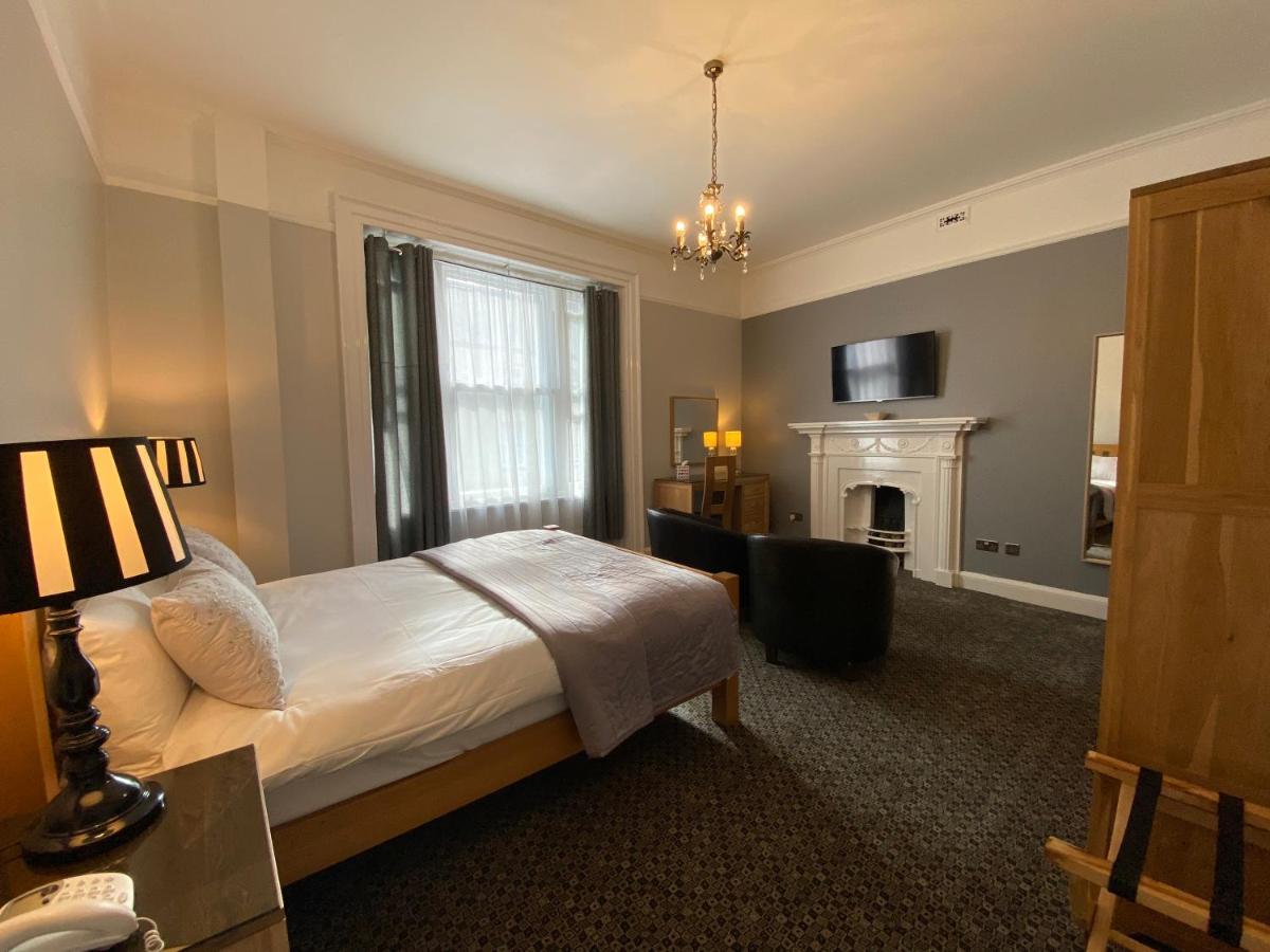 Spilman Hotel Καρμάρθεν Εξωτερικό φωτογραφία